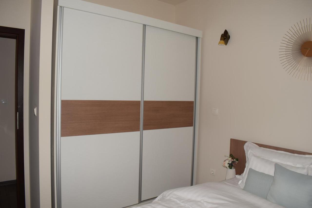 Sweet Residence Apartment Arad Exterior photo