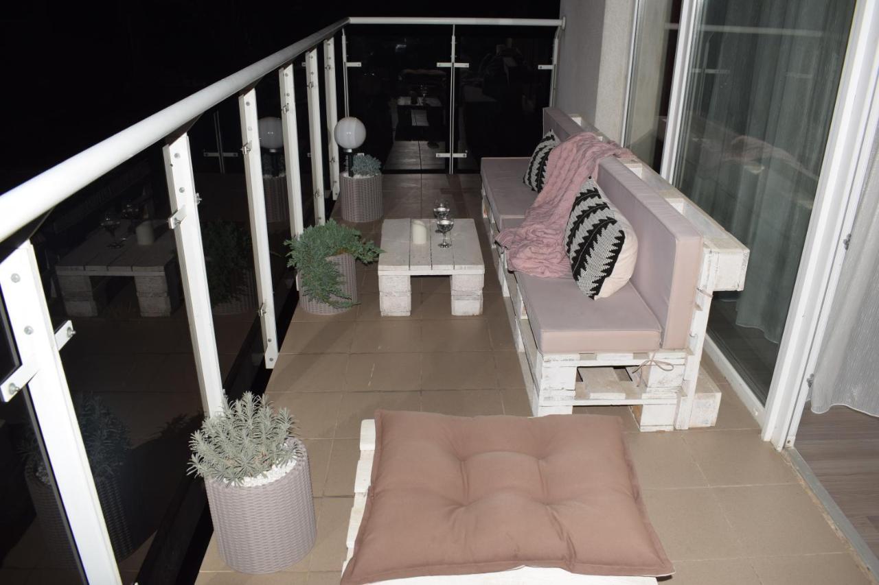 Sweet Residence Apartment Arad Exterior photo
